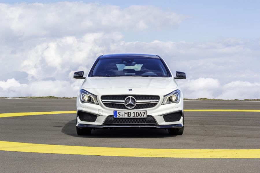  Mercedes-AMG CLA45 Shooting Brake 2015 года  (фото 9 из 32)